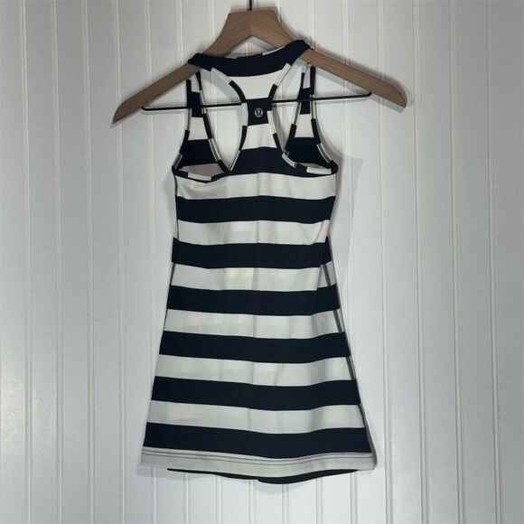Lululemon Cool Racerback Tank Top Black White Striped Size 2 Yoga Gym Run Logo - Picture 3 of 8